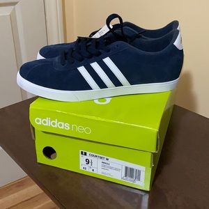 Brand New Womens 9.5 Adidas